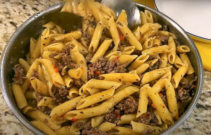 Макарони по-флотськи