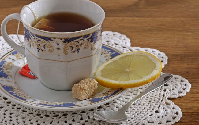 чай з лимоном
