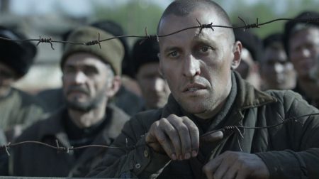 червоний