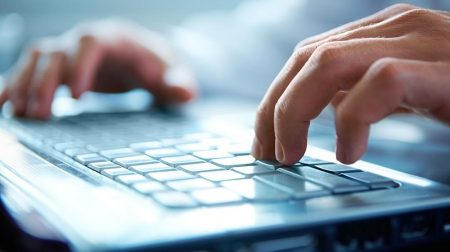 Почати видалення інформації про себе в Інтернеті варто з пошуку даних у браузері