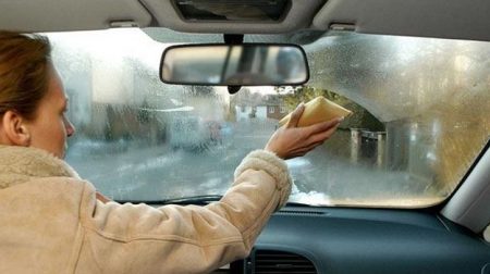 як боротись із запотіванням скла в авто