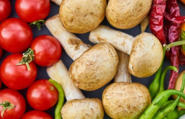 Як зберігати продукти довше: практичний гід по вакуумному пакуванню вдома