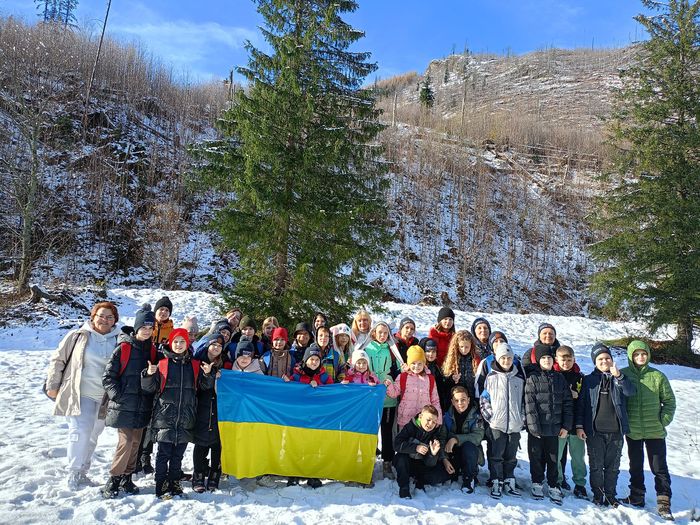 Особлива увага ротарійців - постраждалим дітям, яких вони оздоровлюють і навчають за кордоном.